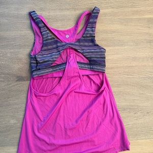 Lululemon workout top with built in bra size 6